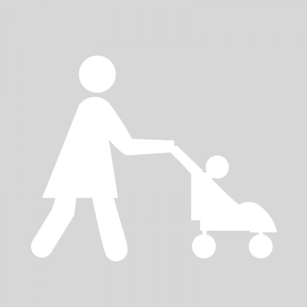 Zona peatonal madre con carrito señalización horizontal parkings, aparcamientos y zonas comerciales